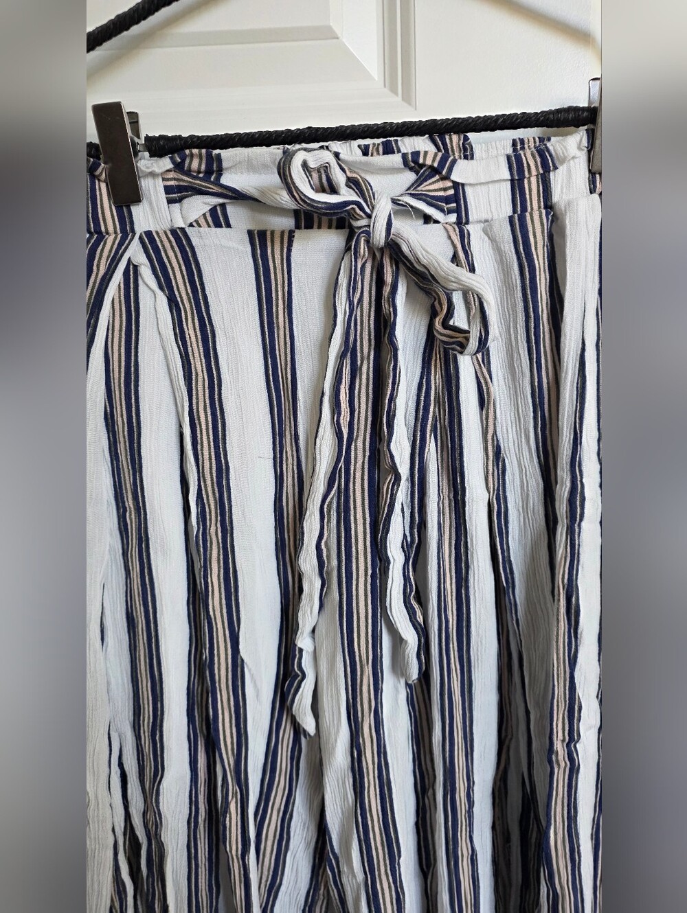 Simplee White Stripe Wide Leg Palazzo Pants Tie Waist Resort Beach Pants Size S - Picture 7 of 13